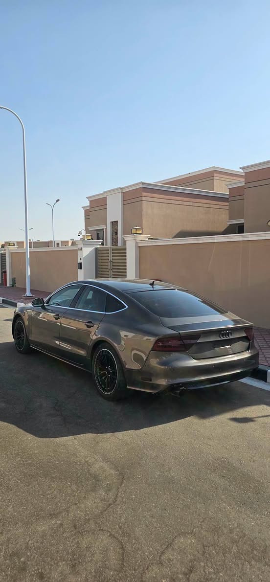اودي A7 كواترو
للبيع فقط للبيع مستعجل بدون مراوس

سياره بالحقيقه احله من الصور 

لون مميز ومستحيل راح تلكه مثله بداخل العراق بدي نضيف 

مكينه 6سلندر 

بانزين

ممشه52ميل حقيقي

تبريد قطعتين

رقم شمالي اربيل 

خليجي فقط قطعه وحده صبغ وبدون فتح

العنوان البصرة

 النرجس

***********

واتساب او اتصال
