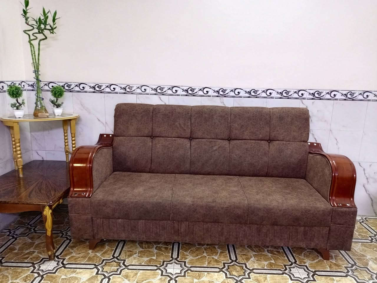 السلام عليكم. 
تخم شغل عراقي تكمه مثل ما موضح بالصوره 
السعر ٣٢٥ وبي مجال بسيط للاستفسار  اكثر ع هذا الرقم  
  ‏‪***********‬‏ علما أني مكلف بالنشر  فما راح اكدر ارد ع التعليقات اعتذر منكم الجاد وليحب يستفسر الرقم موجود
