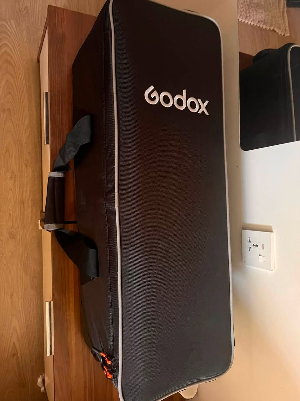 امبرلات godox جديد استعمال اسبوع واحد فقط للبيع
***********
