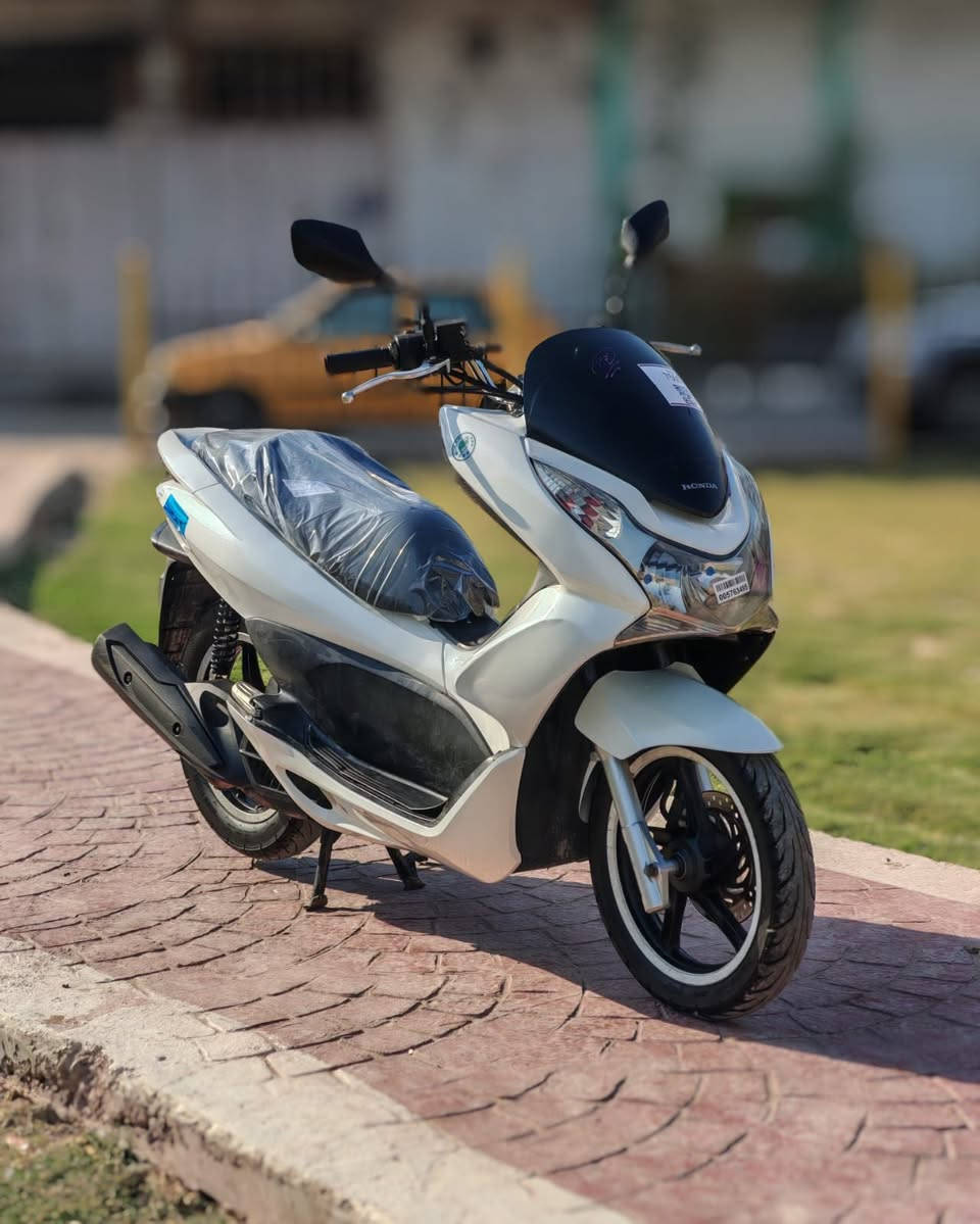 سلام عليكم....
دراجة (PSX)...(جيل الاول)  
🛵للبيع  
دراجة شلعه معدل كهربائيات كلهه شغاله 
دراجة جديده  بلادية
أي نقص مابيهة
جيب فيتر وتعال افحص
العنوان بغداد مدينه الصدر قرب مطعم ليمونة🍋 الاستفسار الاتصال على الرقم 📞 ***********
