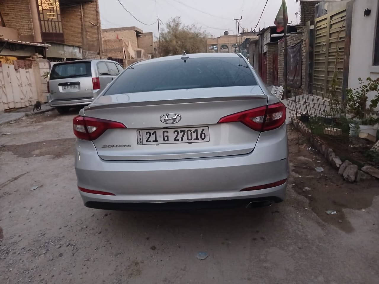 سلام عليكم سوناتا للبيع الصور واضحه سياره حلوه وجاهزه  مكاني بغداد جديده  شرط التحويل بسمي ***********السعر اتصل ودلل
