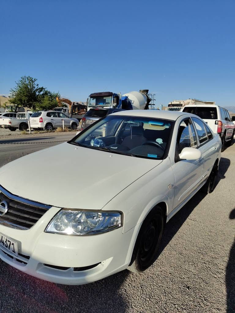 سەنی کۆری بۆفرۆشتن
مۆدیل:2010
گیروومەکینەبەشەرت سەیارەیەکی پوختو جوان و بیمشکیلەیە دووجام کاڕەباییە و مەکینە سپیەو سەنەویشی نوییە
گیر تۆماتیکە دووپارجەی بۆیاغەو کەمیک ناوی گرتوە 
سعری 81و معامەلەی تیایە
بۆفرۆشتنو گۆرینەوەش ئەبی لەسەر دڵگرتن 
ژ/***********
ژ/*********** السليمانية, العراق
