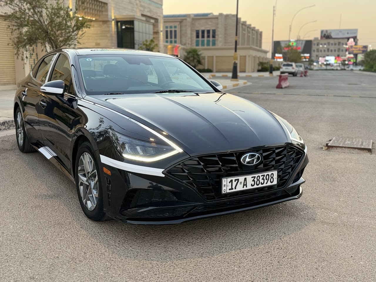 سوناتا (2023) فئه SEL ماشيه 50 الف جديده كارتون 
مواصفات• 
رادار جانبي 
رادار امامي 
كامره دواره
كرسي السائق كهرباء
سايد بريك بصمه 
بصمه تشغيل 
بصمه ابواب 
تشغيل عن بعد 
جام اوتو 
منفد شحن + منفذ USB
تبريد منفصل 
قياده ذاتيه 
تحديد مسار 
صندوق بصمه 
گير دگم
لايت زنون بلاد + لد + بگ لايت لد 
تبريد تدفئه شغال سياره جديده دهن وبانزين محسن ماشامه العادي ادامه منتظمه حادثها تبديل قبق جنطه وتعمير شويه من الجاملغ الخلفي بجم كبس  رقم مثنئ معوقين الدولي الجديد تستلم وكاله عامه مطلقه 
السعر152 وبيها مجال *********** (مكاني كربلاء) ترهم مراوس
