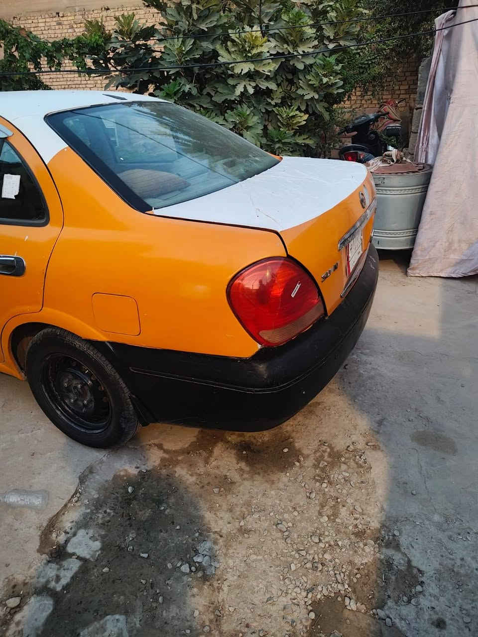 السلام عليكم نيسان سني ياباني موديل 2006 رقم بغداد تخم تاير  كير مكينة خير من الله حدادية نضيفة دواخل مدوشمة سيارة شوف العين السعر 65 وبيها مجال هاتف ***********
