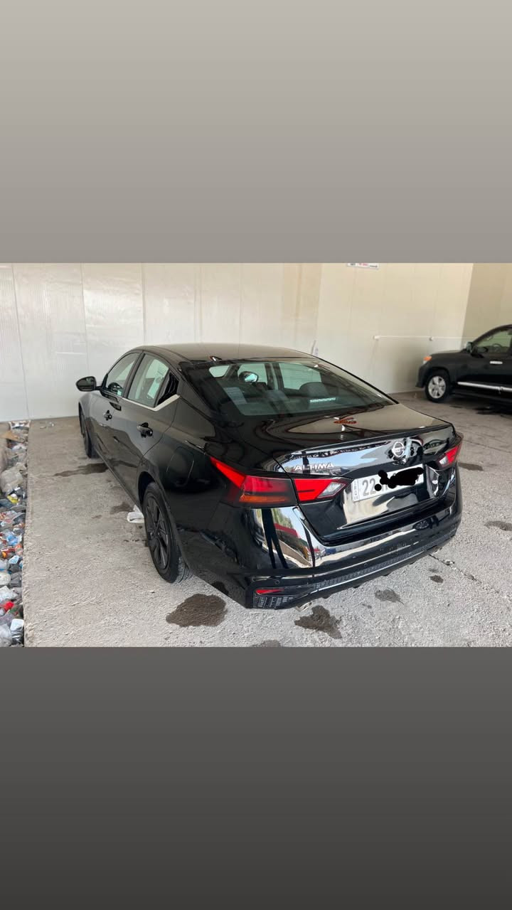 Nissan altima2021
نیسان التیما ۲٠۲۱ 
رەشی قەتران 
سەیارەکە ۱پارجەی سبووخە بەبئ ژۆرئ بئ داخلی داخلی هیج نیە ئیرباک سوکان شان سیستەمە تەزرە کووتی نیە 
سەیارەکە هەموو شتی نوئ بەناو خۆمانە 
لە هەولیرە 
مواسەفات S 
٥۳میل رۆیشتیە 
بۆ زانیاری زیاتر تیل بکە
*********** 
***********
سیارة واحد قتحە سبووخ بدون داخل Singapore
