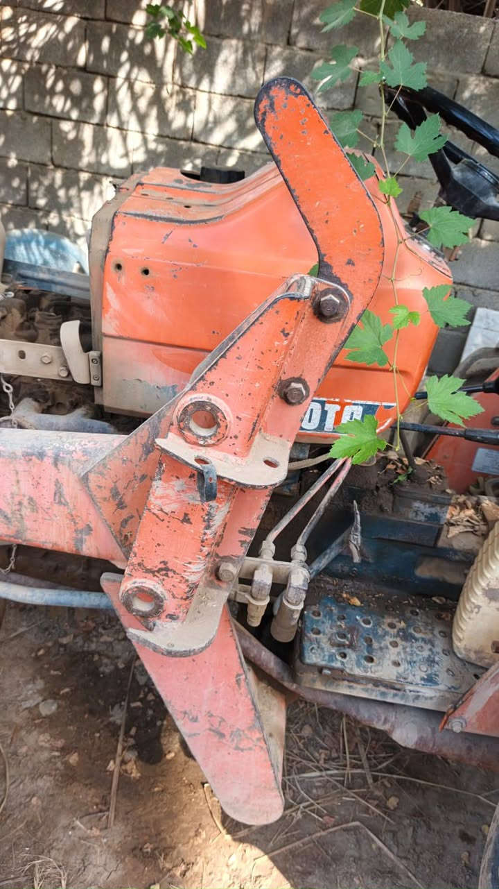 للبيع كيلة كابوتا مع درع جديدة جداً للاستفسار ***********صويره
