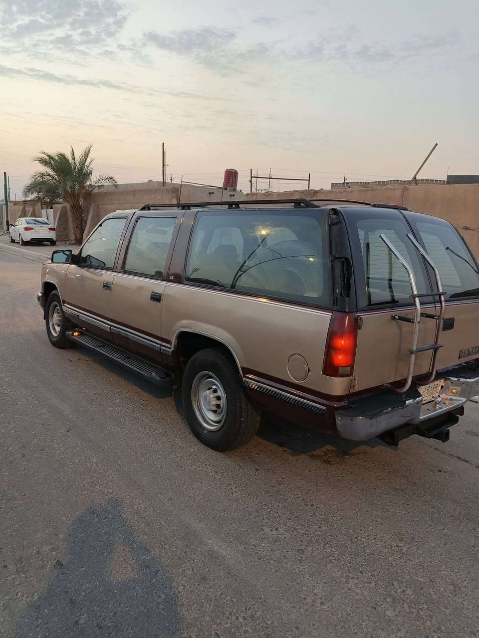 السلام عليكم اخوان
شوفرليت بهبهان فحل 8 برغي طبله وفنر مديل 1995 مكفوله من الضربه ولكص ونقل جثه ولعيب شرعي محرك 350 كير 1000 واكسن شرط كارتون حداده 100 بل100 دواخل انضاف تخم تاير برجستن جديد تبريد عاطل الكمبريسر فقط السعر 38 رقم بصره تحول ثاني يوم العنوان البصره الهاتف ***********
