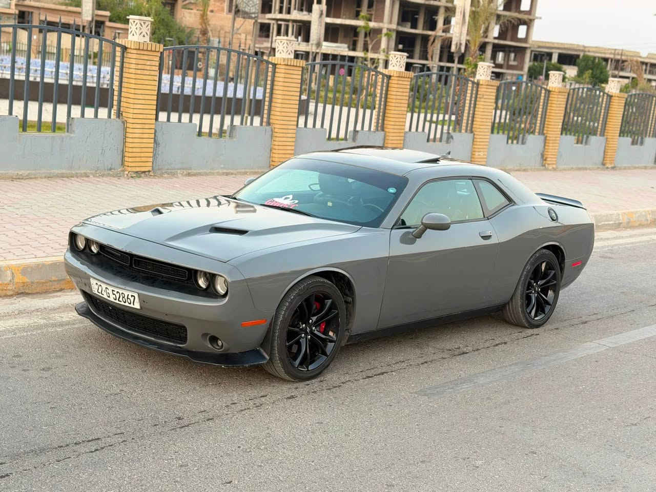 سلام عليكم ورحمه الله 
جالنجر 18 سمنتي 
Sxt plusفول مواصفات 
شاشه جبيره كار بلي 
كشنات جلد اسود جديد 
فتحه 
رادار خلفي 

حادثها 3 قطع صبغ بنيد وجامرلغ جهه سايق والباب 
تحكمات ستيرن 
بصمه تشغيل عن بعد يعني ذني العرفه 
ماشيه 65 ميل 
رقم اربيل

للاتصال *********** بعقوبة, ديالى
