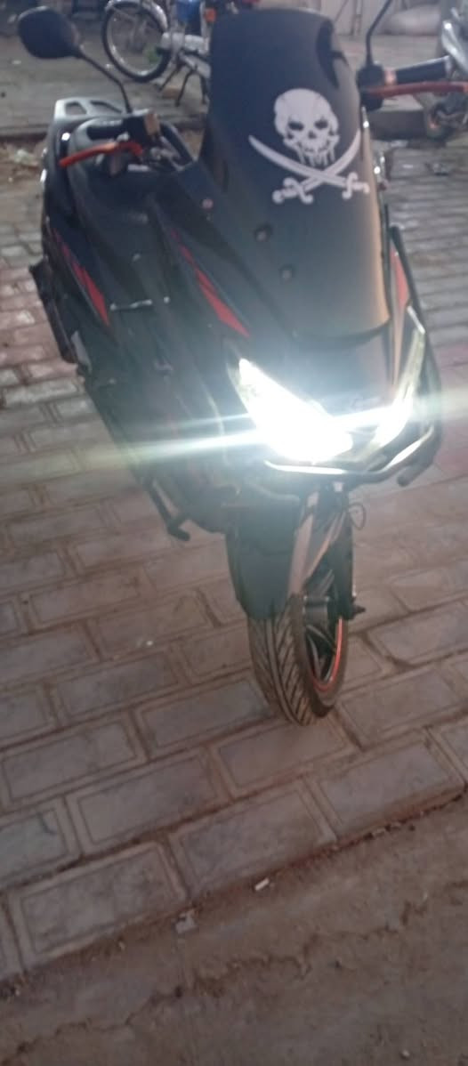 دراجه سكني فحل جديده موديل 2024 برقي مامفتوح بيه شراي  ***********
