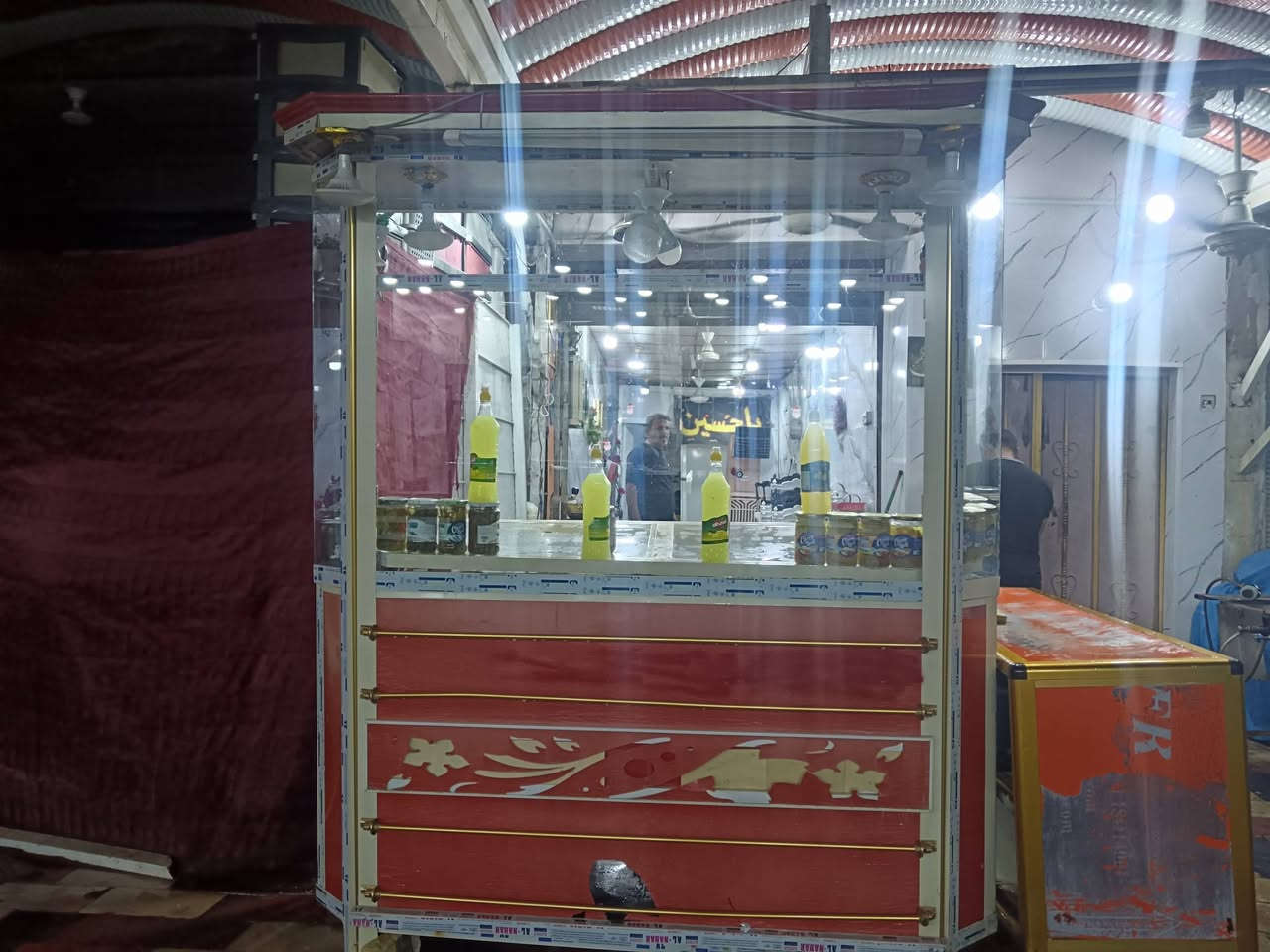 جام خانه لبيع هيه وميزهه250 وبيهه مجال
***********
