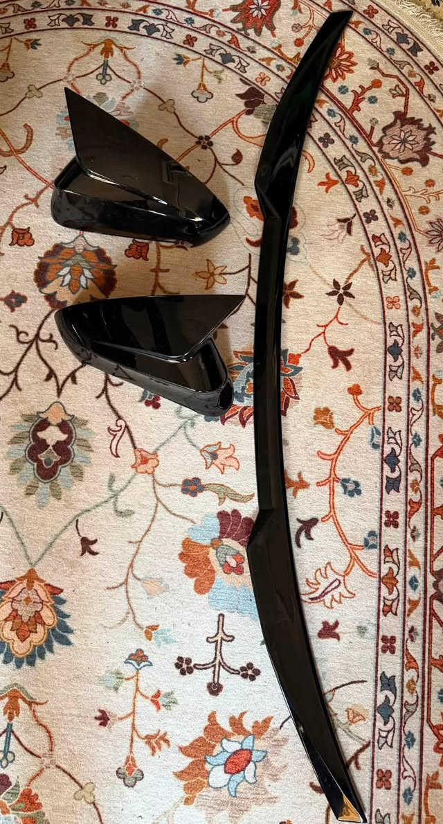 سلام عليكم
خاص بال ((((Byd Qin L ))))
كڤر مرايه باتمان 
+
سبايدر خلفي رياضي 

كما موضح بالصور 
نضيفات شبه جديد استعمال قليل تجي تفحصهن 

لاسق وجهين أنطيك هم 

أبيع شلع ما بيع كل وحده وحد 
سعرهن اثنيهن. 
(45 )
بيهن مجال بسيط 

***********
توصيل ما عندي 
بغداد البلديات
