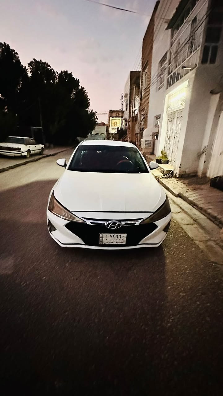 النترا موديل 2020 امريكي محرك 2000 دوش مواصفات كير AT 6نمر تحكمات رادارات توقف ذاتي تبريد 8 سرعات كشنات جلد شاشة كبيرة 
السيارة تحتوي على منظومة غاز مع كارت ضمان
السيارة جاهزة من كلشي 
بيها 5 قطع بدون دواخل موجودة صور الحادث 
السعر 118 وبيها مجال 
مكاني النجف 
***********

نص مكتوب في الصور:
- the.hm95
- PLCauction
- PLC auction