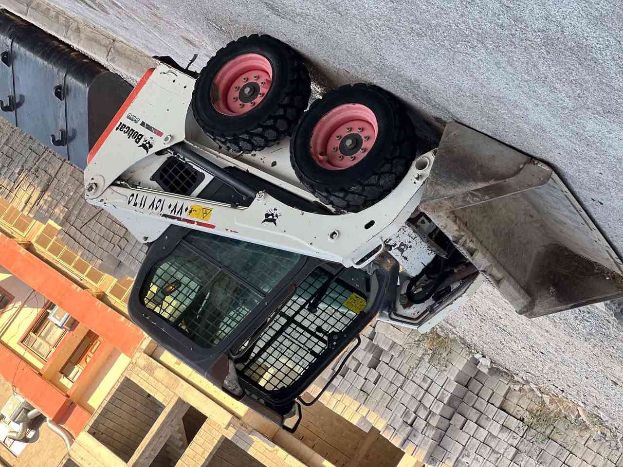 Bobcat 2016
رةقةم سةنةوي سليماني جديد
٢٠٠٠ ساعة
 مكينة جديد

***********
***********
