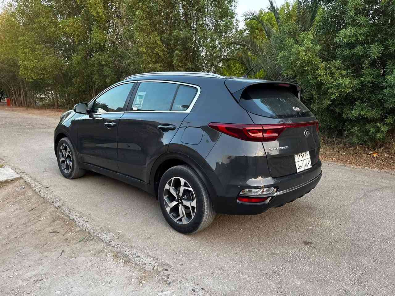 السلام عليكم 
سبورتج 2019 خليجي كفالة من الصبغ بيها فقط بارد فوك قفل البنيد كد كف الايد

السيارة ترايها مال زيرو جديده ونظيفة خير من الله برغي ممفتوح بيها مكينة كير بلاد تبريد ثلج
 
ملاحظة لونها لا فيلي ولا ازرق نيلي بالحقيقة يختلف ومذكور بالسنوية نفطي لكن هو ينطي للسمنتي 

مكاني بابل مشروع المسيب 

السعر 155 

***********
