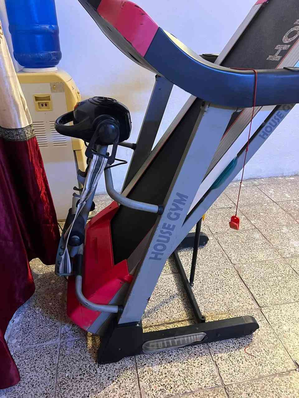 السلام عليكم 🫡 جهاز جري 🏃 
دبل ماطور جبلي فول مواصفات 

1يحتوي  على نظام الجبلي 
2مزود بنظام قياس المسافة المقطوعة 
3يحتوي على جهاز تكسير الشحوم 
4يحتوي على نضام تزييت ذاتي 
5يحتوي حساس نبضات القلب ومفتاح امان 
وتحكم بل يدات 
 العنوان بغداد حي لأمانة 
يوجد توصيل 🚚 
جميع المحافظات السعر 240
***********واتساب
