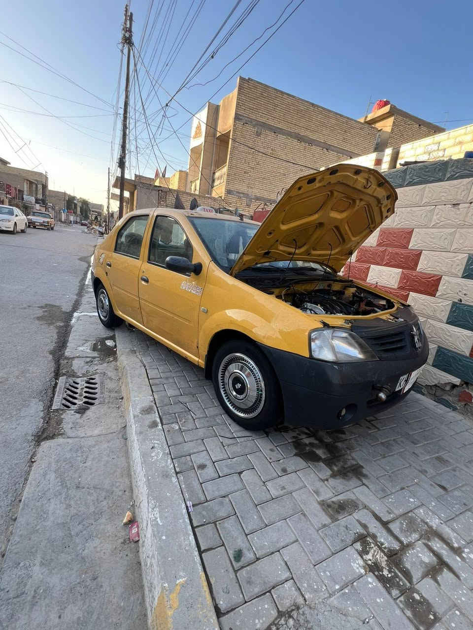 سلام وعليكم رينو لوكان للبيع مكينه وباور حاويه سعر 32 قفل قفل اي ستفسار انتصل واني خادم ***********
