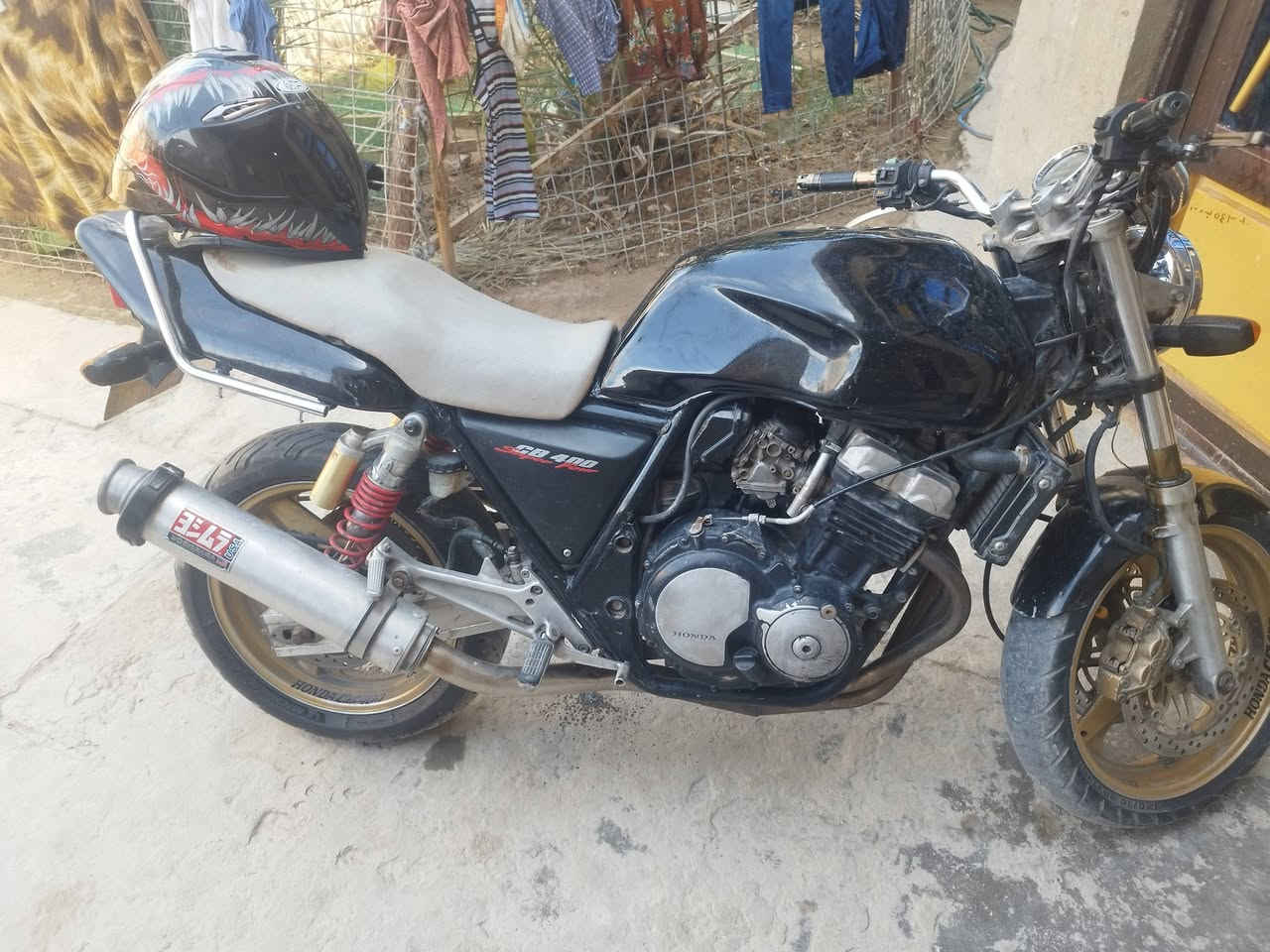 سي بي 400 • جيل اول • مرقم انبار