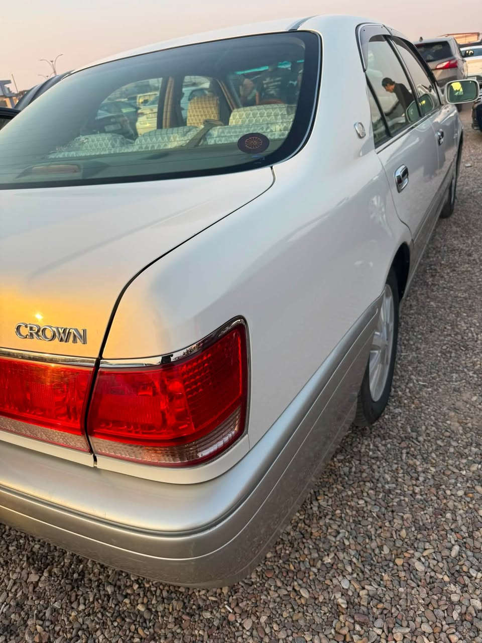 السلام عليكم 

للبيع جنون ملكه 

موديل 2001 

رقم بصره تسجيل جديد تحويل ثاني يوم

السعر 165 $ وبيه مجال  

3 دكم  كرستال اصل ماشيه 100 

ستيرن كهربائي 

كامره خلفيه 

شاصي 175 دي فور الجبير 

كشنات كهربائيه امامي 

شاشه 

جنجر + اواكس بلوتوث 

سياره كلش جديده وحلوه جاهزه من كلشي مابيه نقص

حداده جديده

تخم تاير 

مكفوله من الضربه والصبغ والتبديل والكص

مكان السياره البصره ابو صخير

السعر 165 $ وبيه مجال 

‏‭

***********
