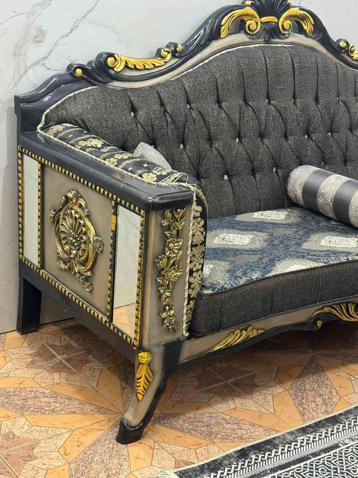دزاين ايطالي • ١٠ مقعد • ميز وسطي