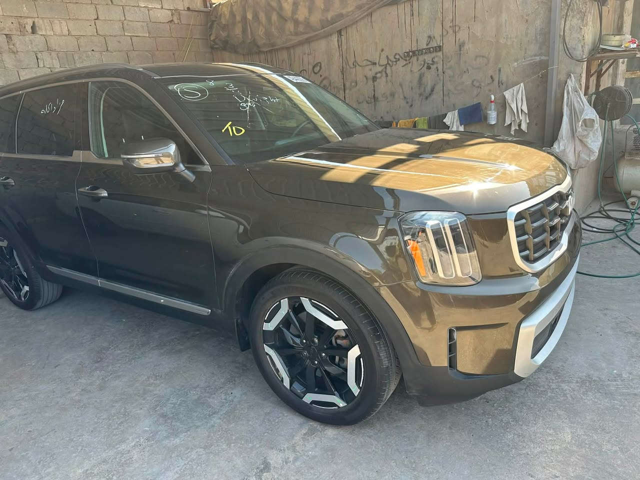 تلورايدللبيع كفاله من كلشي دخول جديدتترقم جميع المحفظات موديل 2024ماشيه 27جديده بدون اي شي لون زيتوني فول فتحه وحده صورالحادث بل منشورالسياره جديده بمعنه الكلمه السعر265مكان السياره حله ***********
