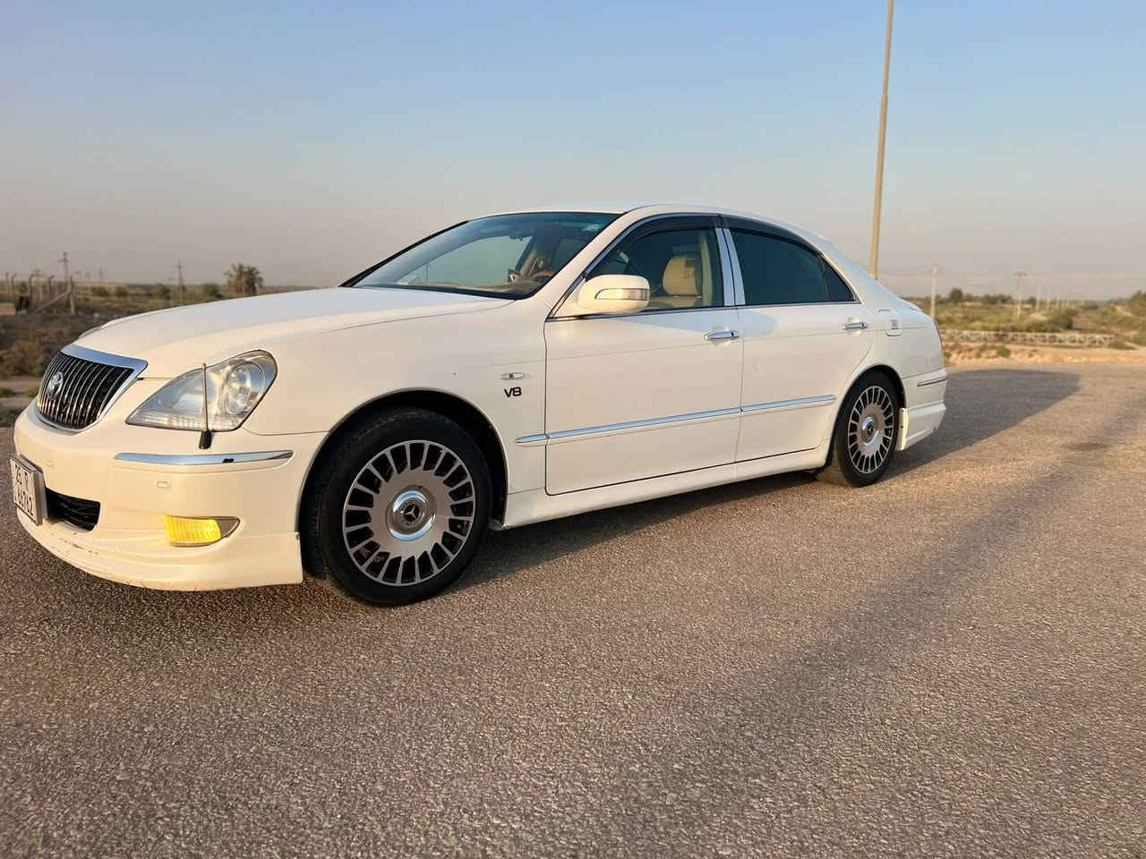 TOYOTA CROWN MAJESTA👑
للبيع تيوتا ماجستا.
اصولي اصوولي💥 شرط المداور قرار 48
رقم كركوك الدولي شرط المداور ثاني يوم بسمي شخصيآ
السياره بيها قطعتين صبغ اثر طخات بصيطه كفاله 
السياره فول مواصفات  عده الفتحه
المواصفات👇 
5دكم 
✅ محركها V8 الحجم 4300.
✅ كشنات  بيجي  المرغوب  اصل.
✅ تبريد امامي خلفي3قطع.
✅ 3قطع بردات خلفيه.
✅ اربع كشنات كهرباء.
✅ 3برده خلفيه وجانبيه كهرباء اصليه.
✅ 5بصمات ابواب+بصمة تشغيل+ صندوك شفط 
✅ كشنات خزن ميموري.
✅ حساسات  امامي وخلفيه
✅ كامره خلفيه 
✅ بگ لايتات لد اصل.
✅ ثلاجة
✅ مري ترحيب عند الاقتراب+اشاير بالمري والجملغات.
✅ ستيرن كهربائي
✅ اوكس. اصل.  + بلاتوث 
✅ مري كهرباء+هيتر♨️.
✅ تحكم ستيرن+كروز تثبيت سرعه.
✅ جنطه جكات كهرباء شفط.
✅ السياره بيه 3 رادار اصل
✅ سياره مال جناي 
✅السنويه لل2031
هزه جديده
✅سيار بيه ضبابي اصل 
وباقي المواصفات المعروفه لل5دكم.
والسياره جاهزه على اخر حبايه.
والسياره بالواقع اجمل من الصوره📷.
العنوان الديوانية قضاء غماس
السعر155وبيه مجال قليل  💵
هـ ***********
هـ ***********
