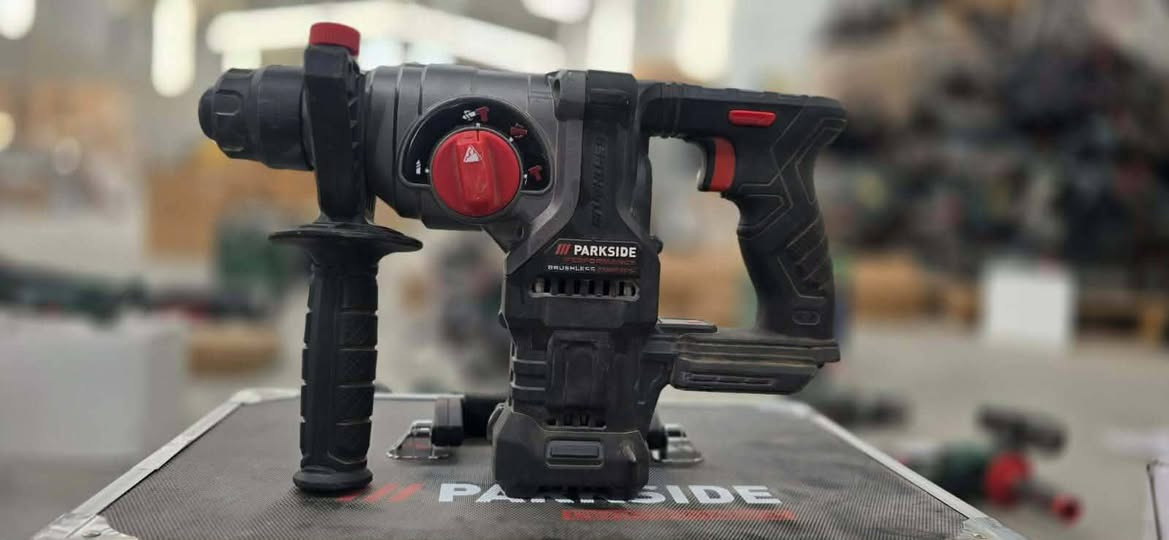 ألماني اصلي PARKSIDE 
دريل تكسير وحفر (نوعية ألماني اصلي)
مستخدم نظيف جدا
يوجد خدمة توصيل
*********** 
*********** واتساب
