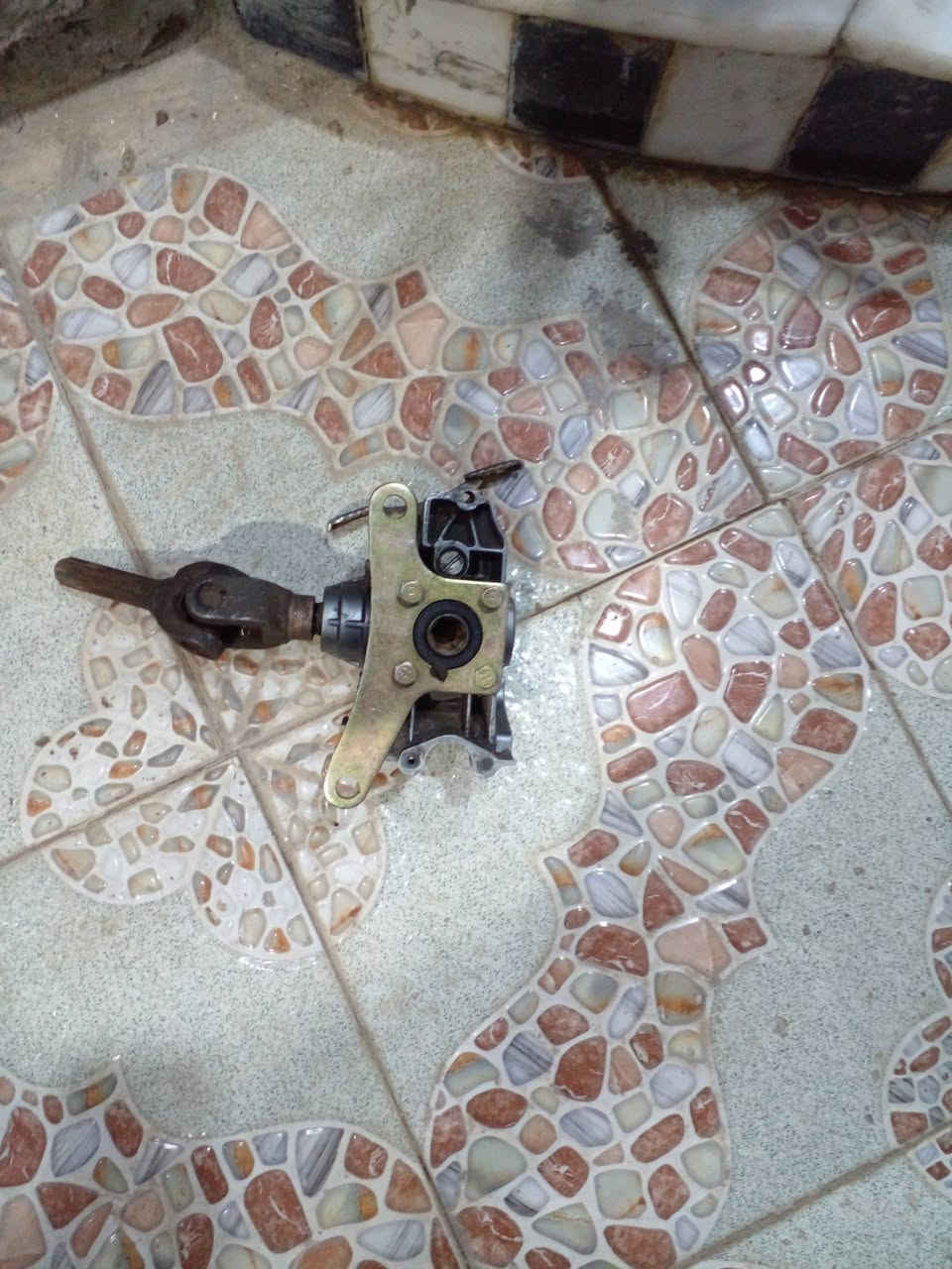 كير بوكس للبيع شغال هوه واللعاب مالته كامل قفل ٢٥ الف مكاني سده ***********
