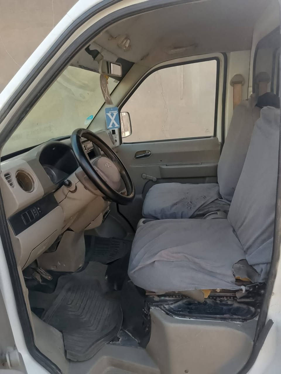 سلام عليكم كية حمل شيري نظيفة وجاهزة رقم وسنوية نجف وراعيه بصفي يمتة ميعجبك يداورلك سعر٣٤ وبيه مجال بصيط حك جية تصل برقم ***********

