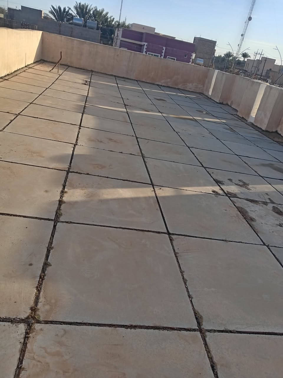 السلام عليكم // يوجد لدينا عمل ايزوكام ورافكوت وفلانكوت وجير وماستك وصبغ اساس وألياف وصباغ ونعمل على قلع الماستك أو الإضافة وتنظيف سطح بالكوسره اللاستفسار على الهاتف *********** أو الخاص
