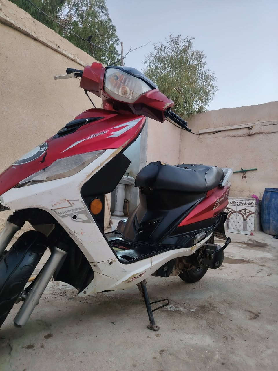 دراجه gtr للبيع دراجه خير من الله باتري جديد كابريته جديد مكاني حيدريه رقمي مابي وتساب متواجد عل فيس *********** للتفاصيل السعر خاص إلي مو شراي يطلع كبل السعر خاص وقابل للمراوس وانطي فرق فراشه بوليسي
