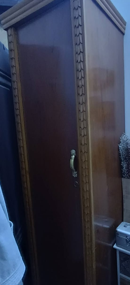 غرفة نوم كاملة • ٦ قطع • صاج عراقي