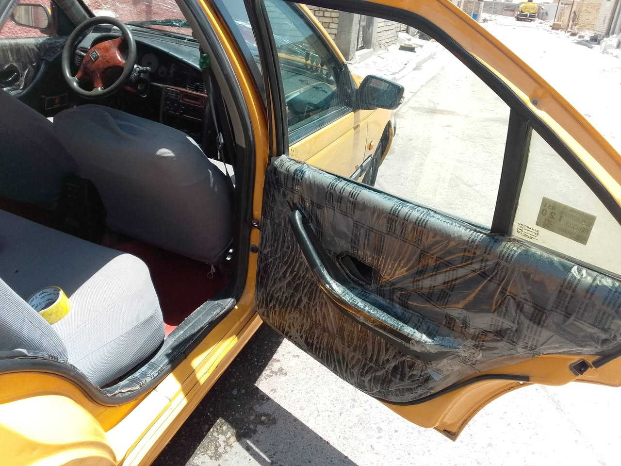 سلام عليكم بيجو بارص 13 بغداد نصبتها حلوه بيها جاملغ الايسر امبدل والبنيد طاير السعر 28 ورقه يرادلها ترتيب ينرل من سعرها الهيئه والغرامات شرط الشراي يحول يستلم رقم انكليزي مكاني بغداد الكماليه حي السلام شارع مستشفئ الفضيليه ***********
