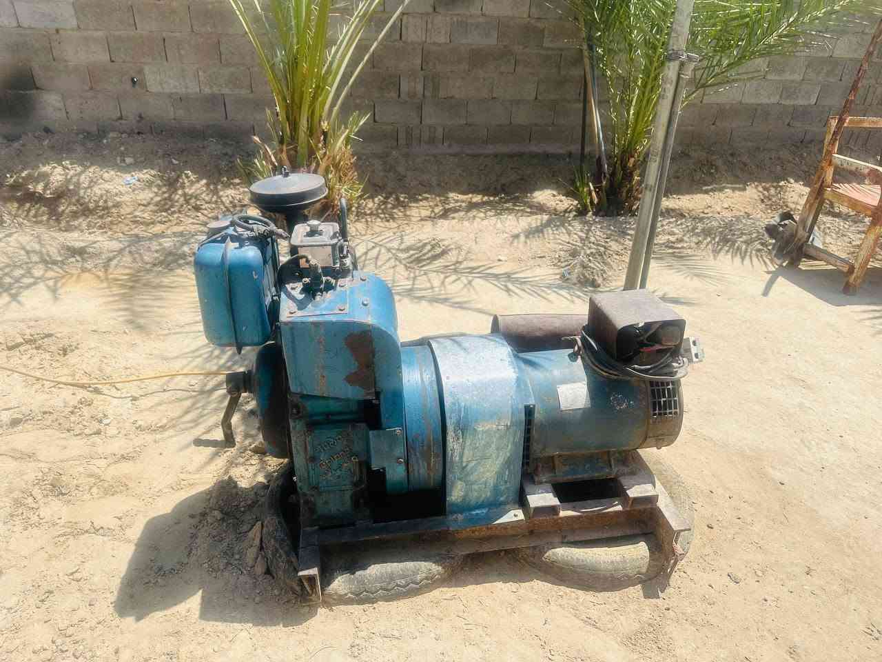 مولد ابو الكف للبيع جاهز نضيف كلش ع الفحص السعر 750 وبيه مجال مكاني عامرية الأستفسار ***********
