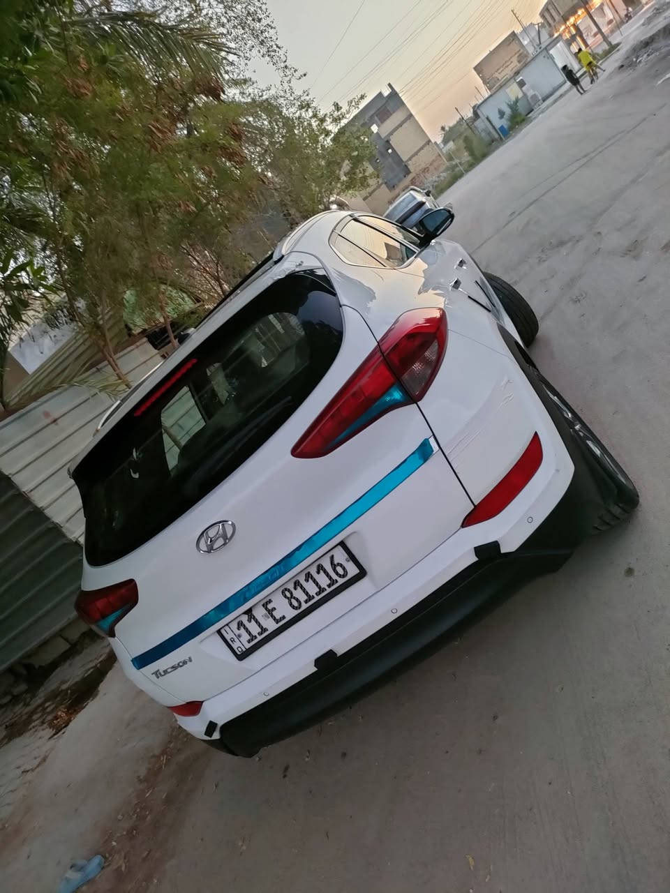 🚘 للبيع هونداي توسان خليجي 2018 –
📍 الموقع: بغداد – البياع
📞 ***********

🔹 الموديل: 2018 خليجي
🔹 رقم بغداد مميز دولي لحد 2028
🔹 العداد: 39 ألف كم حقيقي
🔹 السعر: 188 ورقة، وبها مجال

⭐ المواصفات:

• بانوراما
• كشنات جلد لونين: مشمشي + بيجي بلادي
• تحكم كشنات 4 جهات
• شاشة 10 إنج
• كامرات أمامية + خلفية
• صاج ستيرن + أبواب بلادي + داشبورد
• LED نهاري وليلي + دبل LED أبيض
• إنارة داخلية بيضاء
• تبريد قطعتين أمامي وخلفي
• حساس خلفي
• 3 أنظمة قيادة: اقتصادي / طبيعي / سبورت
• نيكل شباك أمامي وخلفي + يدات
• بردة خلفية متحركة
• سبير بلادي، ما نازل 2018 مالته
• أرضية مشمشي بقلاوة
• 5 ويل حجم 18
• تخم تايرات جديد، مبدلات قبل سنة
• بطارية جديدة
• عدة طوارئ ويا السيارة

🔧 حالة السيارة:

السيارةسلام عليكم شباب ..هونداي توسان خليجي موديل 2018.. رقم بغداد مميز دولي لحد 2028 

عداد السيارة 39 الف حقيقي 

مواصفات /بنراما/ كشنات جلد لونين مشمشي بيجي بلادي / تحكم 4جهات /شاشه 10 انج كامرات/ امامي +خلفي / صاج ستيرن+ ابواب بلادي+ دشبول/ لد نهاري ليلي دبل لد ابيض / اناره داخل ابيض / تبريد قطعتين امامي خلفي / حساس خلفي / 3انضمه قياده اقتصادي + طبيعي +سبورت  / نيكل شباك امامي خلفي يدات/  برده خلفيه متحركه/ سبير بلادي مانازل 2018 مالتها/ ارضيا مشمشي بقلاوه/ 5 ويل حجم 18 / تخم تاير جديد مشنن قبل سنه بدلتهن/ بطاريه جديده عدة طوارء وياها.... سياره مكفوله  كل بلادي صدر بلادي دسكات بلادي شركه كير مكينه بلادي من ضربه وصبغ عده دعاميه خلفيه بيها صبغ كد شخط أثر طخه جهة سايق ... اخوان سيارة على موديلها تعتبر شبه زيرو اريدها سعر ..... / 188 ورقه وبيها مجال مكان بغداد البياع *********** مكفولة، وكلها بلادي:
صدر بلادي، دسكات بلادي، شركة كير، مكينة بلادي.

السيارة بيها شخط كد شبر دعاميه خلفيه ونصبغ على كده 

باقي السيارة نظيفة جداً، وعلى موديلها تعتبر شبه زيرو من ناحية النظافة والترتيب.

💰 السعر: 188 ورقة وبيها مجال للمشتري الجاد

📍 بغداد – البياع
📞 ***********
