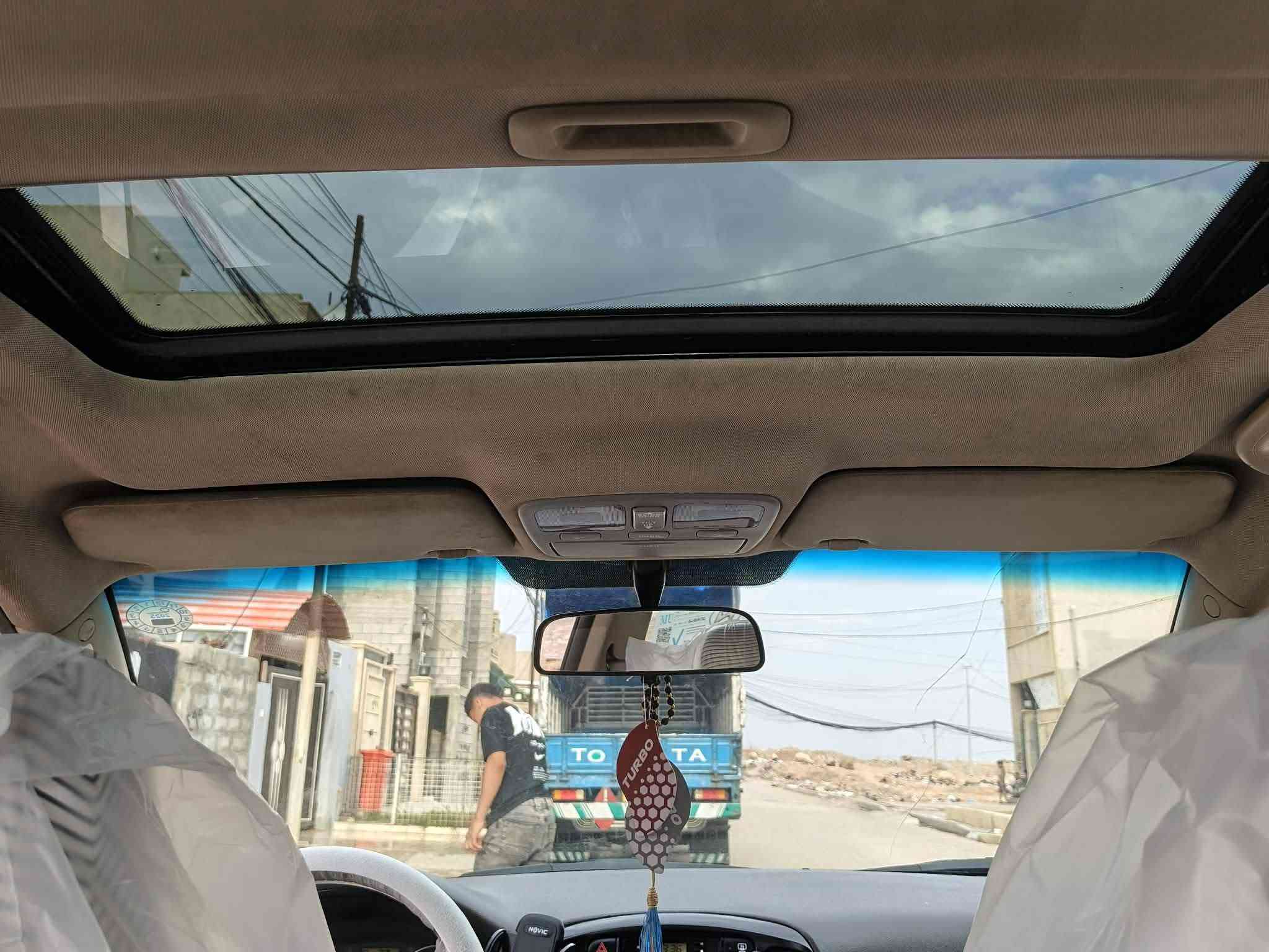 اكسنت دبدوب • ٢٠٠٩ • محرك ١٦