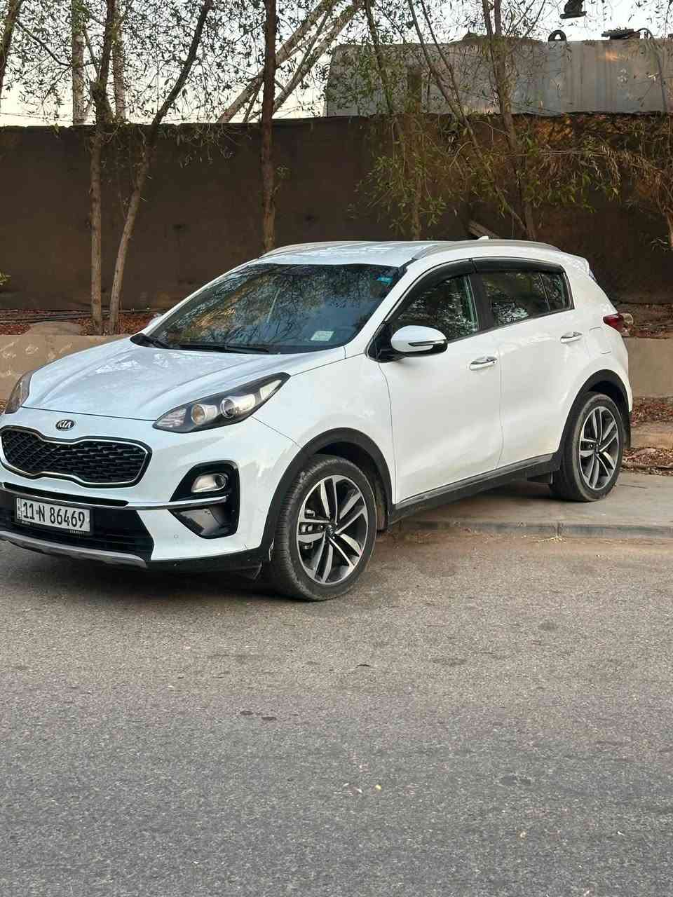 سلام  عليكم
البيع كيا سبورتج 2020 خليجيه 
نص فول تجي بدون بنوراما 
مكفوله من الصبغ بيهه رصعتين بل باب فقط 
كير مكينه صدر شواصي مكفوله 
مكينه دوش 2000
كامله مكمله ماشيه قليل 
مابيهه نقص يحتاجله جامه اماميه السياره مال بيت وعله ادينه
المكان المنصور 
السعر 189 وبيه مجال
الاتصال 
***********
