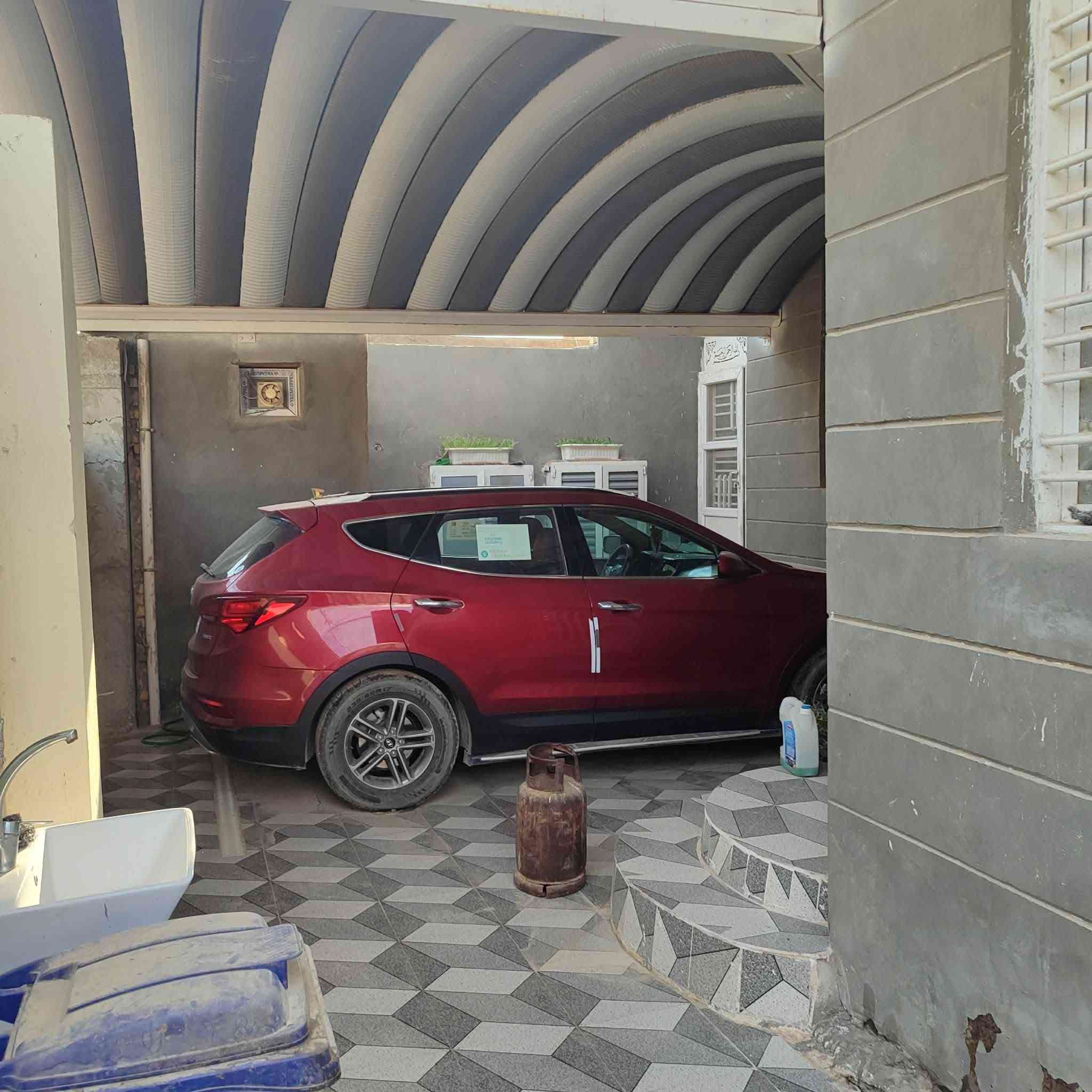 سنتافي امريكي 2400 محرك جي دي اي 2400 رقم بغداد مشروع وطني باسمي مراوس باوبتيما 10 او 9 نظيفه *********** (ديوانيه)
