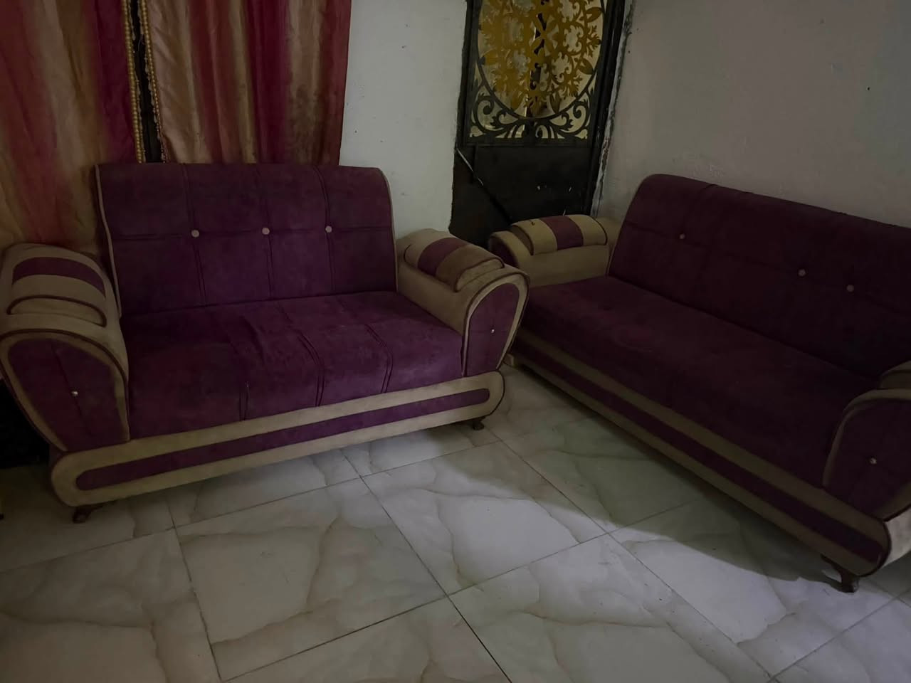 ١٥٠ نظيفات بس اثنين بيهم رجل وحده مكسوره البقيه مابيهم شي مكاني البصره القبله حي القاىم ***********
