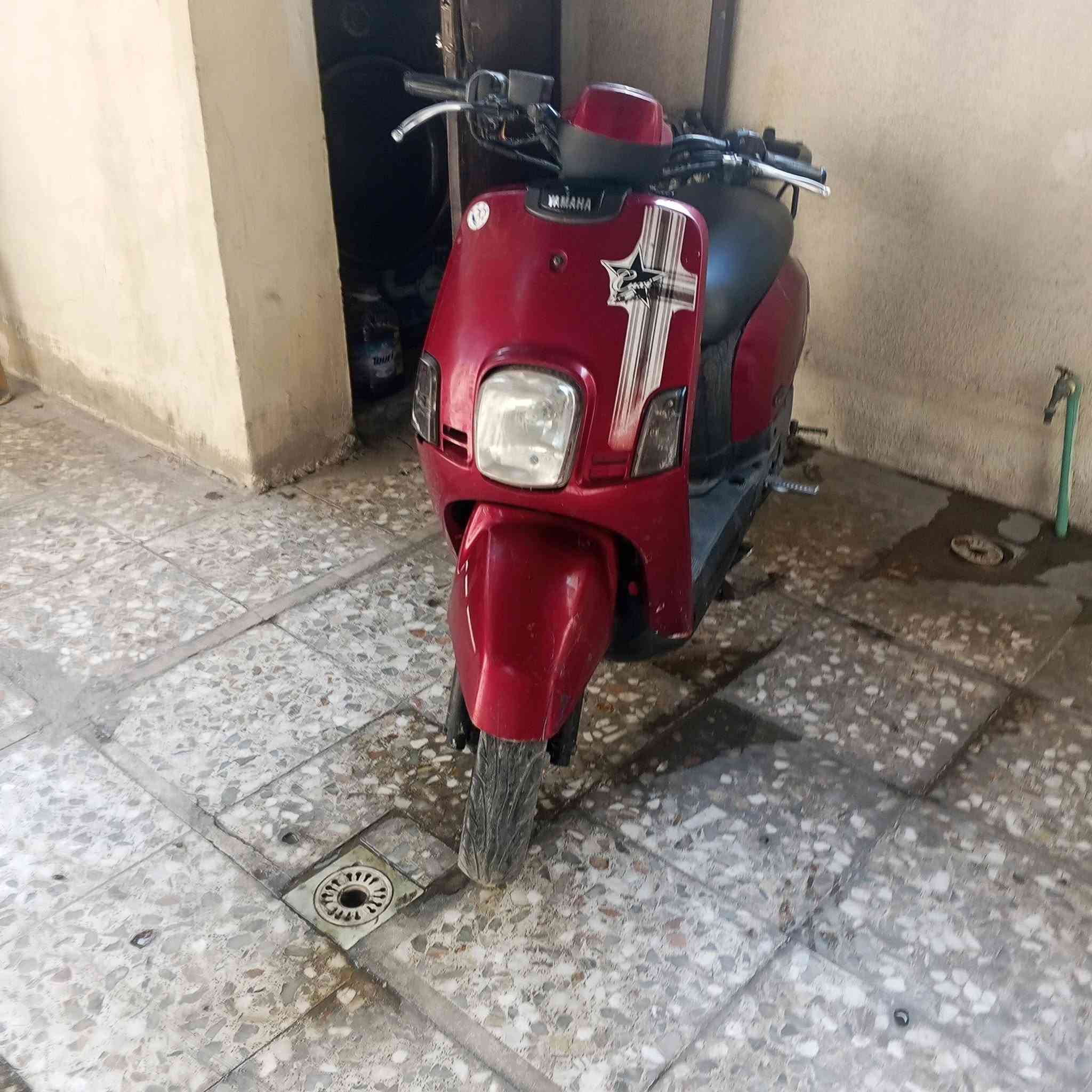 دراجه بوليس نوزل للبيع 
دراجه خير من الله مكينه ناعمه
رايده ب 450وبيه مجال حك جيه
الرقم ***********
