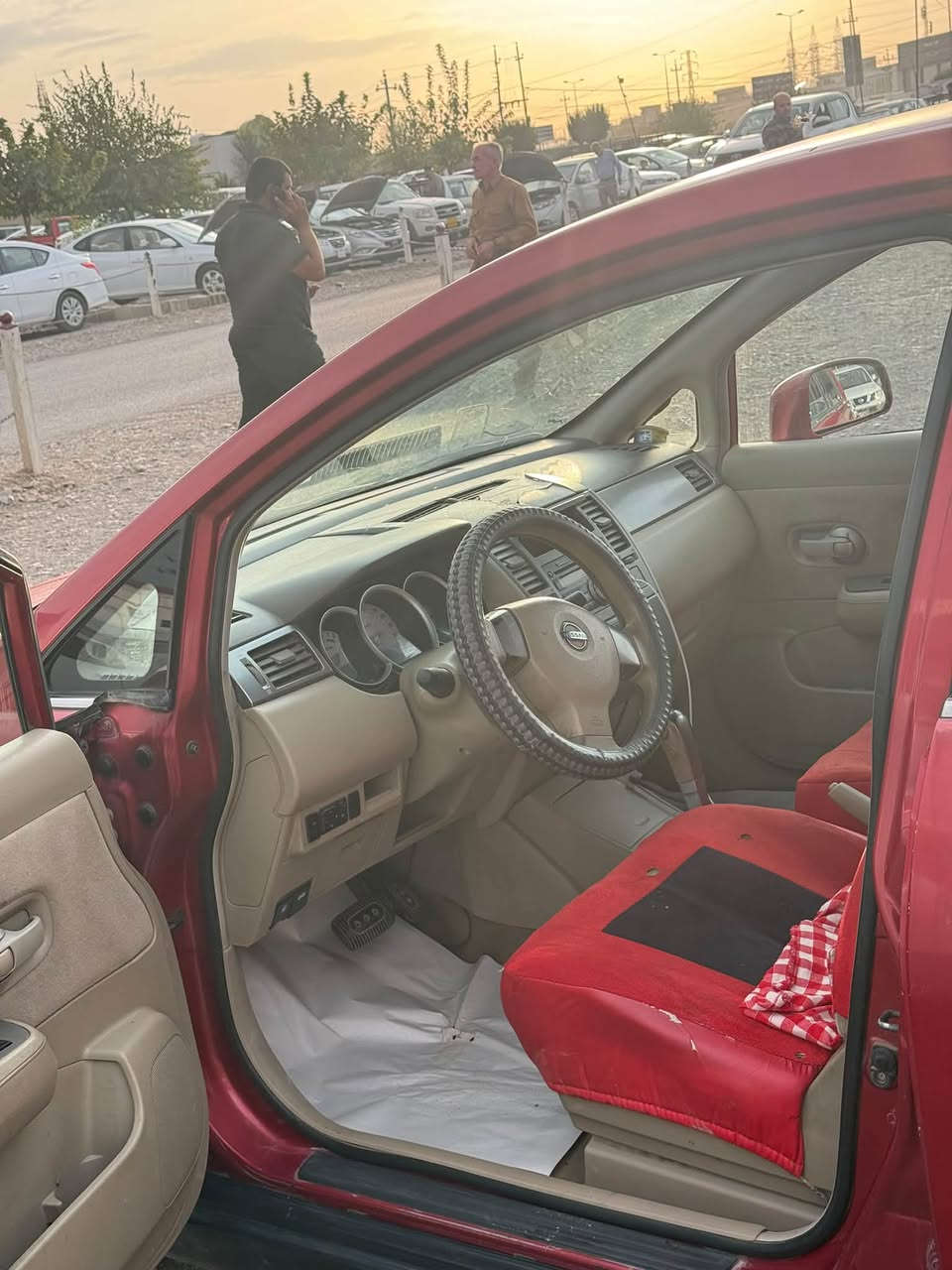 نيسان تيدا • ٢٠٠٩ • جير توماتيك