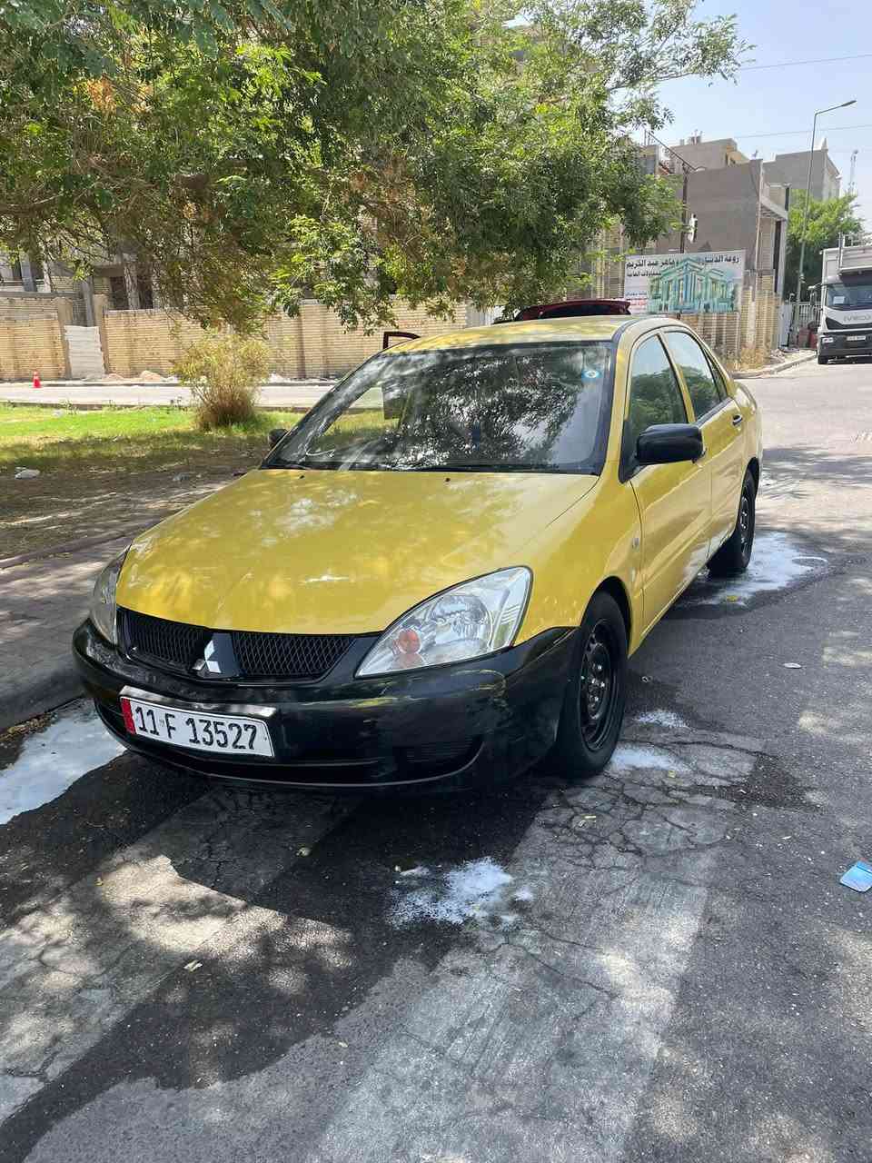 السلام عليكم الانسر البيع مديل 10مكينه بيه بدايت رنكان200كير اتو رقم بغداد بسمي  مصفره هيه وغرامات سياه بيه ضربو خفيفه بل حوض من جوه  سياره مصبوغه عام صدره نص عمر غرفته كله نضيفه ومدوشمه عنواني بغداد سياره عارضه 57 وبيه مجال *********** هاذه رقم راعيه
