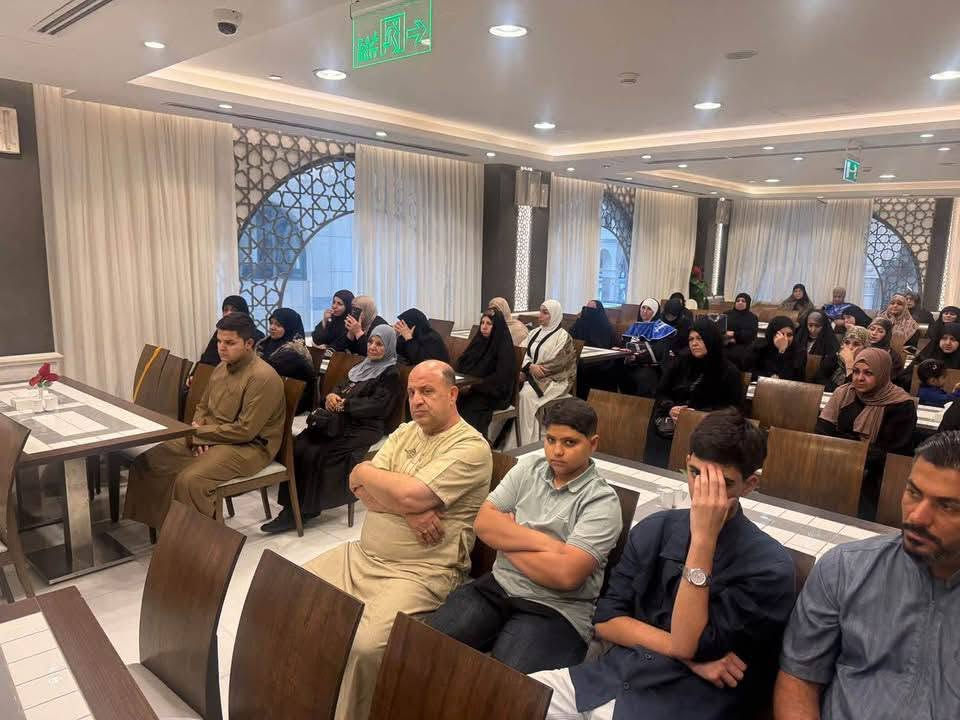 التوثيق الصوري لحملة المستجار للحج والعمرة والزيارة رحلة 9/18. محاظرة الارشاد لمناسك واعمال العمرة المفردة   في المدينة المنورة.  
رحلتنا القادمة بتاريخ 9/28  ان شاءالله 
للاستفسار ***********   ***********

نص مكتوب في الصور:
- 组图