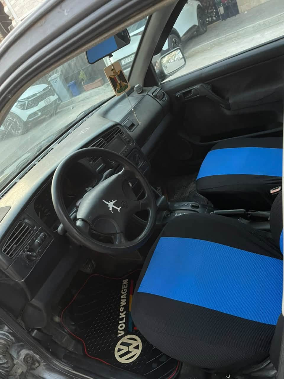 كولف mk3 موديل92 مكينه2000 جديده مكفوله كير اوتو مكفول
رقم بغداد انكليزي تحويل مباشر
 تبريد شغال ثلج غاز فرنسي صدر نضيف داخلهه حلو مدوشمه وشاشه بدون حادث ولا تبديل ولا خياس صبغ جماليه فقط  السعر40 ***********
