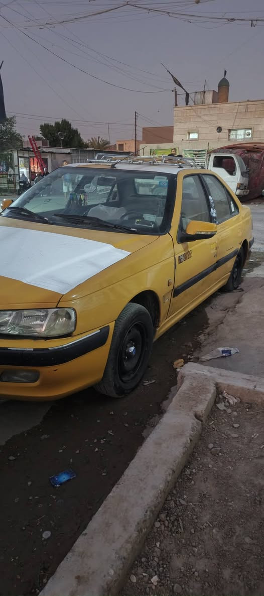 سلام عليكم بيجو بارص بسمي مديل 15 مكينه فرنسي 2000تخم تاير سدر جديد تبريد ثلج سياره حلوه السعر 38وبيهه مجال مكاني العبيدي الرقم ***********
