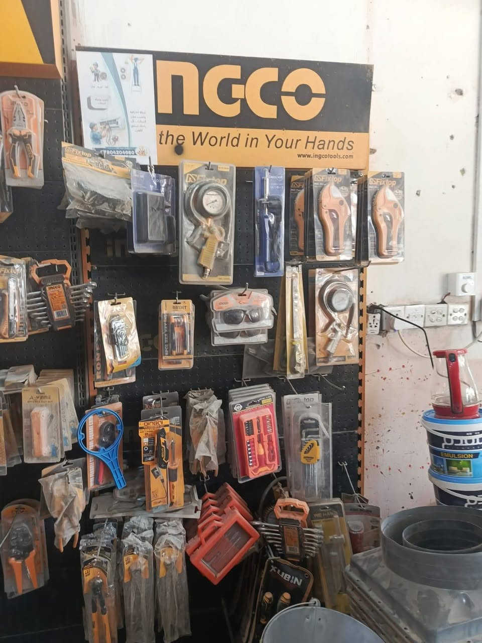 السلام عليكم
للبيع
٤ عارضات ام ٥ جنكال  ٢ نوع انجيكو  و ١ نوع فكستوب
نوعية درجة أولى و ١ صغيرة  العدد كلهن ٤
ابيعهن كلهن  ما افرد نضيفات
للاستفسار عن السعر والتفاصيل الاتصال على الرقم *********** يوجد واتساب نجف الحولي قرب  مجمع جوهرة العرب

نص مكتوب في الصور:
- انتقال
- السلام عليكم عارضات انجيكو جدد استخدام 4 اشهر. او رفوف للبيع ...
- حفظ
- مشاركة