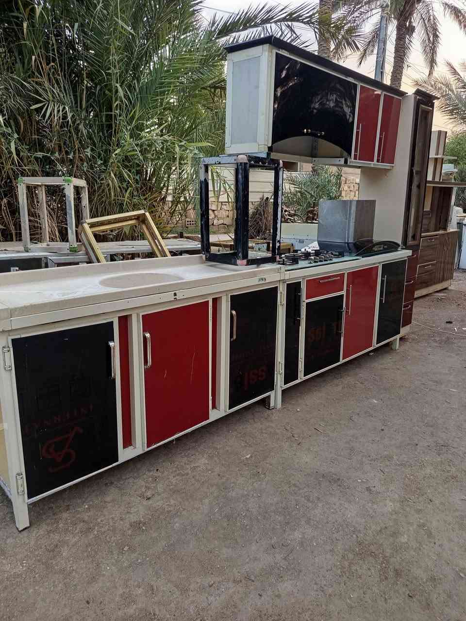 كاونتر 4 قطع 3 متر 
مع طباخ بلازمه وشافطه سعر 370
توجد خدمة توصل بكرو
الشراي يراسل الصفحة أو يتصل *********** أو وتساب
