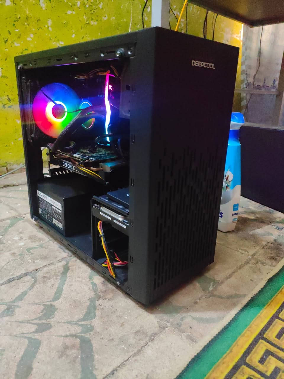 السلام عليكم تجميعة للبيع :
I3 10105F
1660  Palit ما مفتوح
SSD 128 
HHD 1TB
تبريد مائي
Ram تي فورس تاف كيمنك 3600 16×1
السعر 525 الف 
والمكان بغداد مدينة قطاع 38
***********
