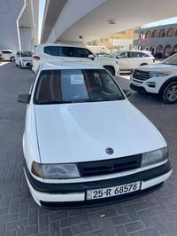 فيكترا • ١٩٩٢ • محرك 2.0