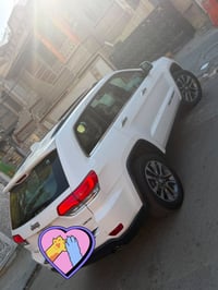 جيب لاريدو خليجيه موديل ٢٠١٨ لمتد بلاس فول مواصفات شاشات بنوراما  السي...