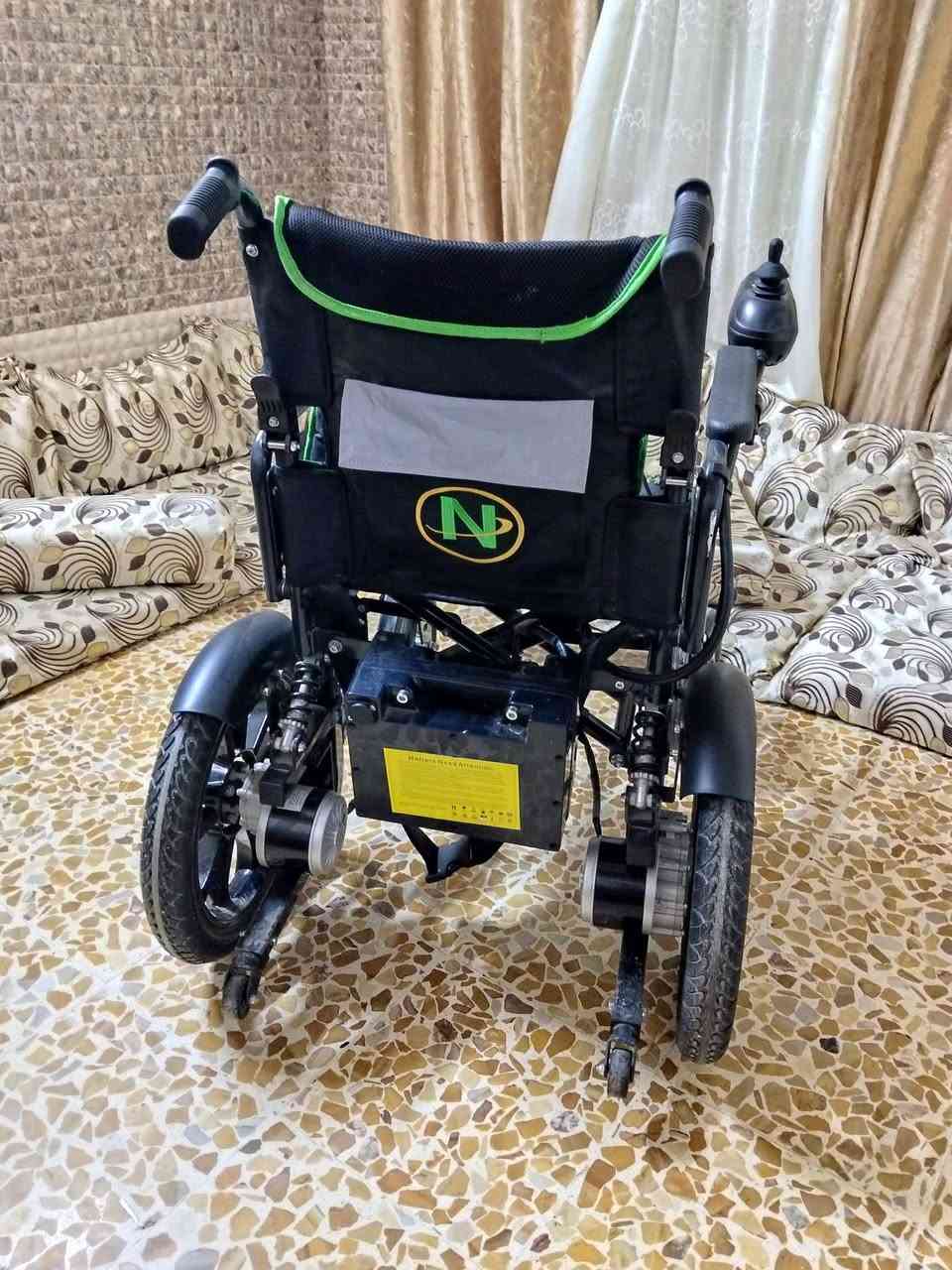 السلام عليكم
عربانه عل شحن  للبيع السعر 500 وبيه مجال العنوان  الموصل يارمجة الشرقية الأولى
***********
***********
